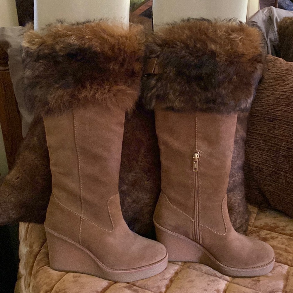 UGG BOOTS
